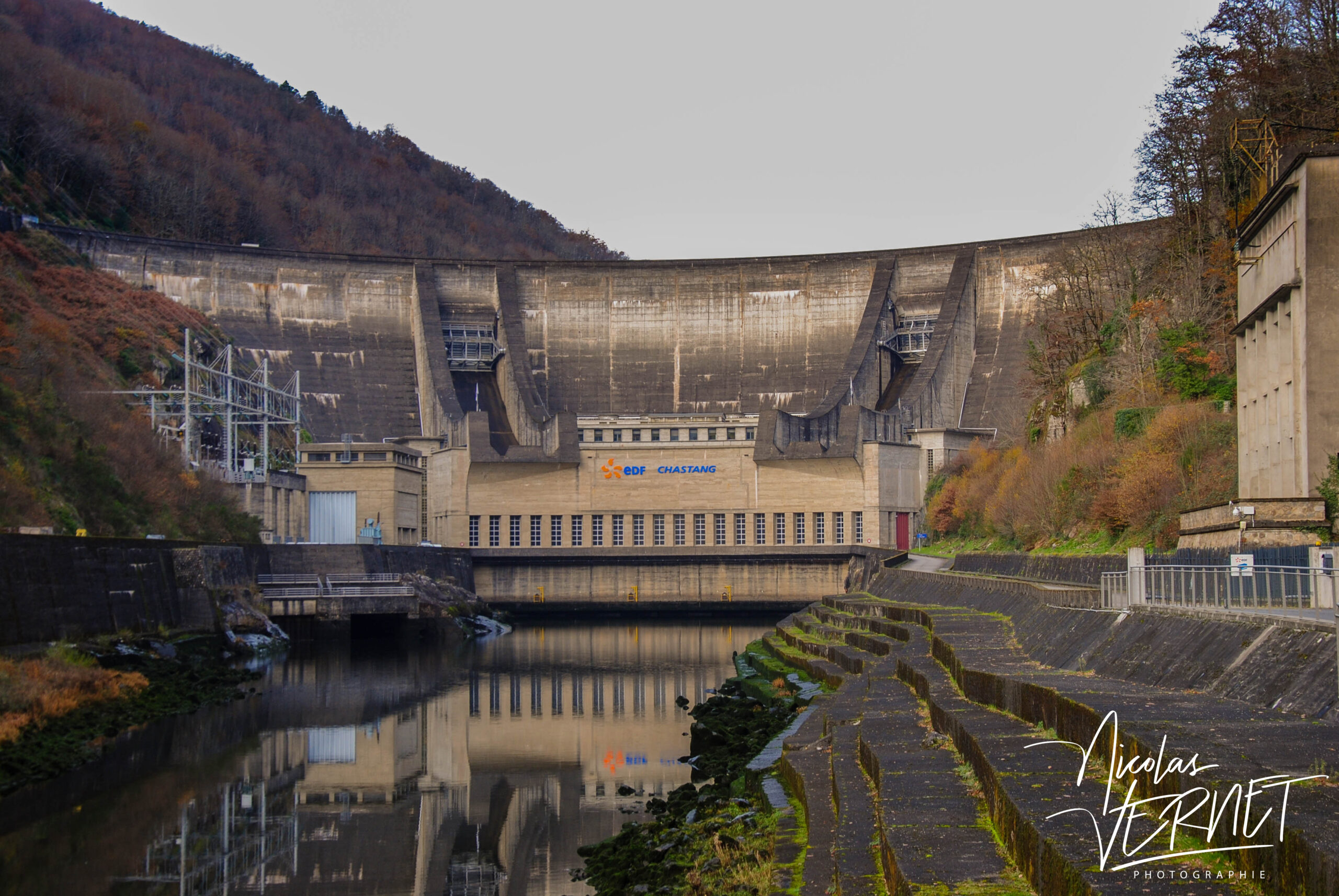 Le barrage EDF du Chastang, Saint-Martin-la-Méanne et Servières-le-Château (Corrèze)