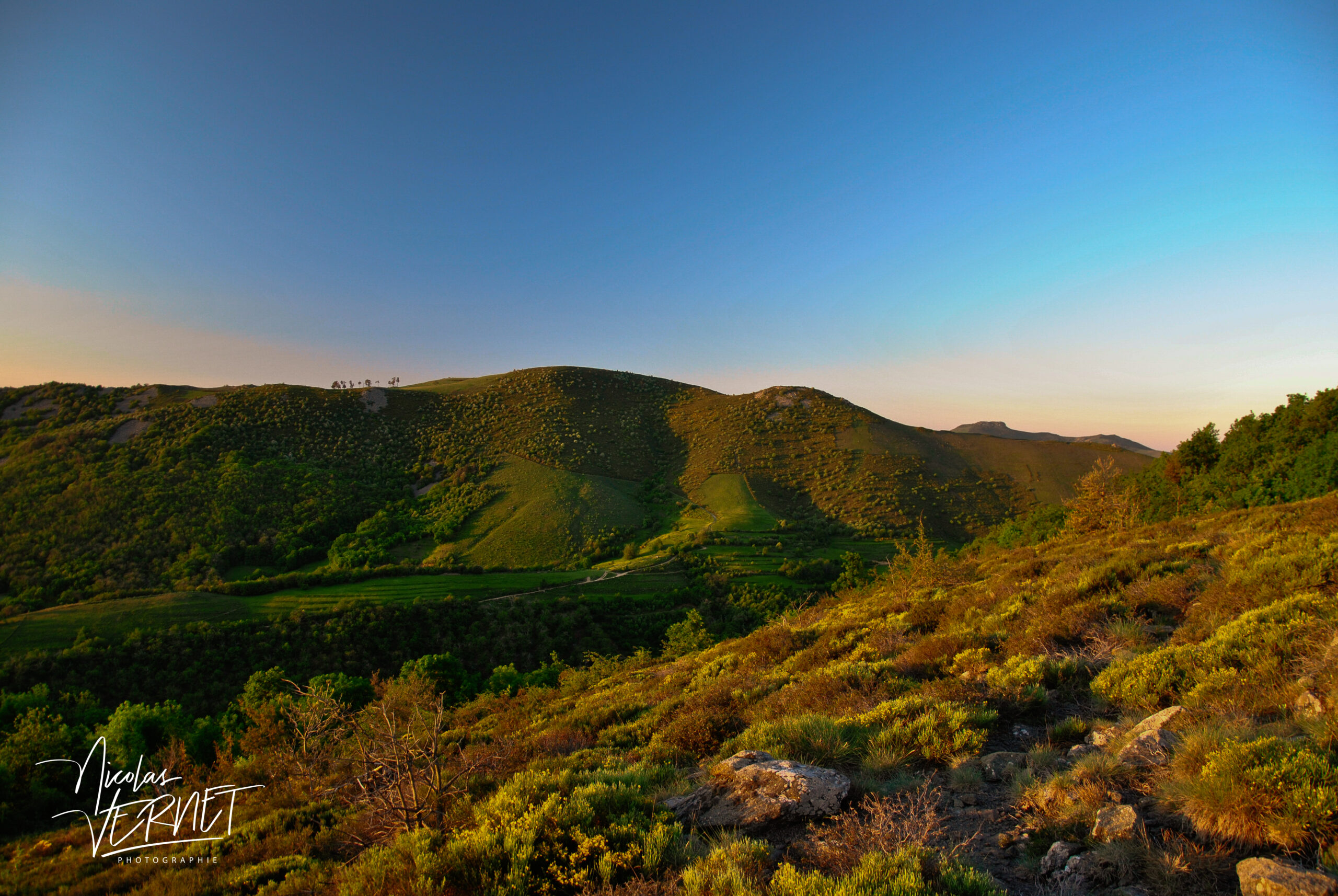 Paysage au lever de soleil, Saint-Pierreville (Ardèche)