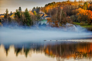 Fumée sur le Lac du Coiroux, Aubazines (Corrèze)