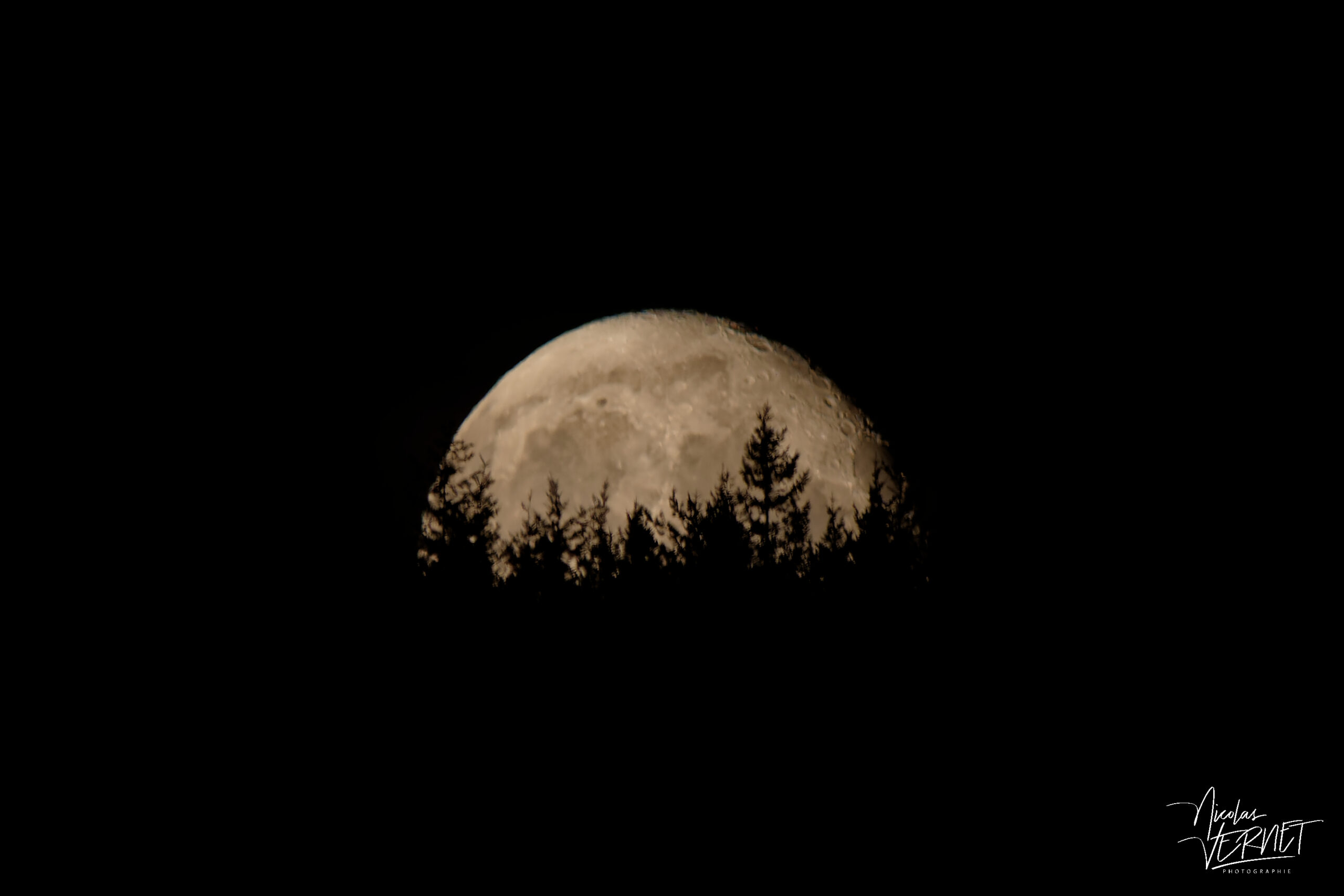 Lever de Lune, Saint-Pierreville (Ardèche)