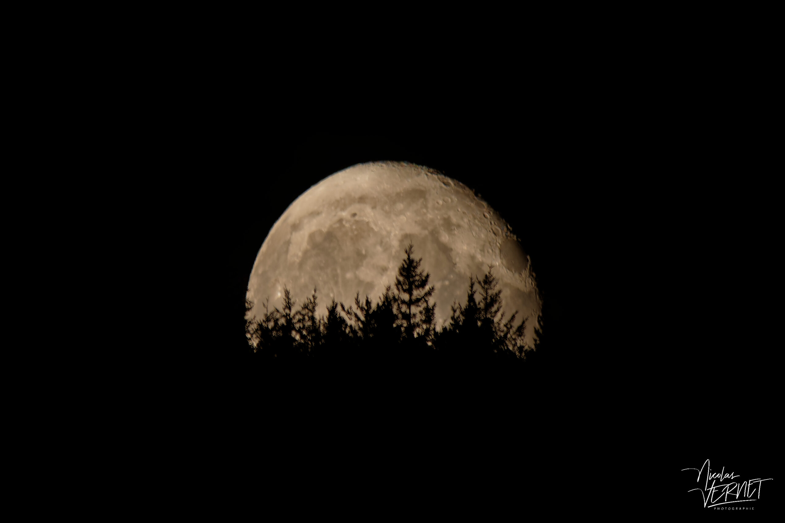 Lever de Lune, Saint-Pierreville (Ardèche)