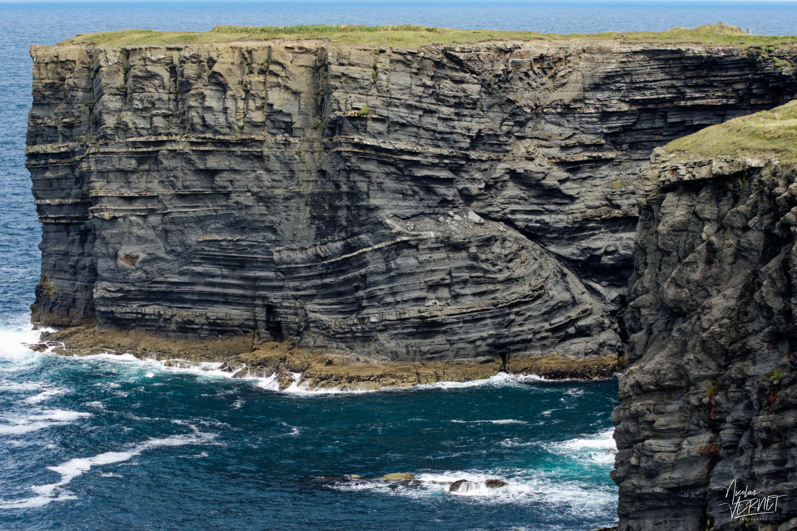 Falaises de Kilkee, Co. Clare, Irlande
