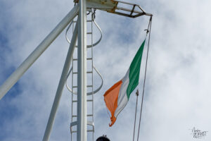 Drapeau Irlandais sur un "Killimer Ferry", Co. Clare, Irlande