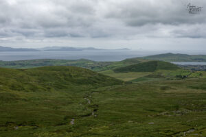 Vue sur la vallée de Dingle depuis le col de Conor, Ballybowler, Co. Kerry, Irlande
