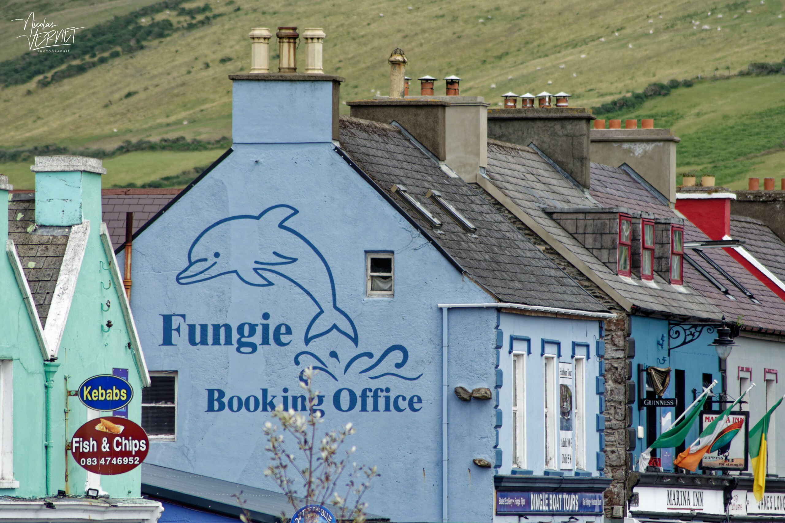 Façades colorées de Strand Street, Dingle, Co. Kerry, Irlande