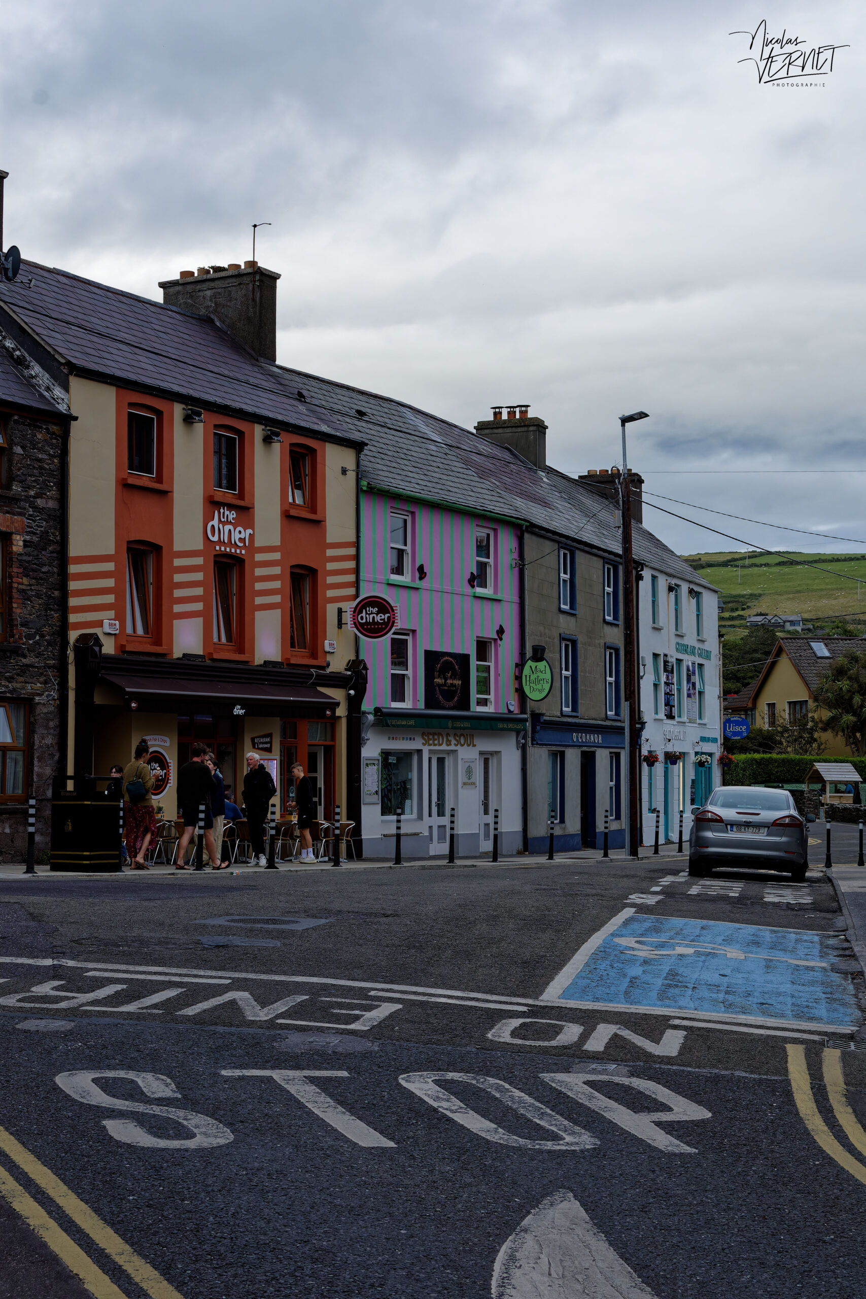 Façades colorées de Strand Street, Dingle, Co. Kerry, Irlande