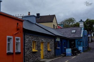 Façades colorées de Strand Street, Dingle, Co. Kerry, Irlande