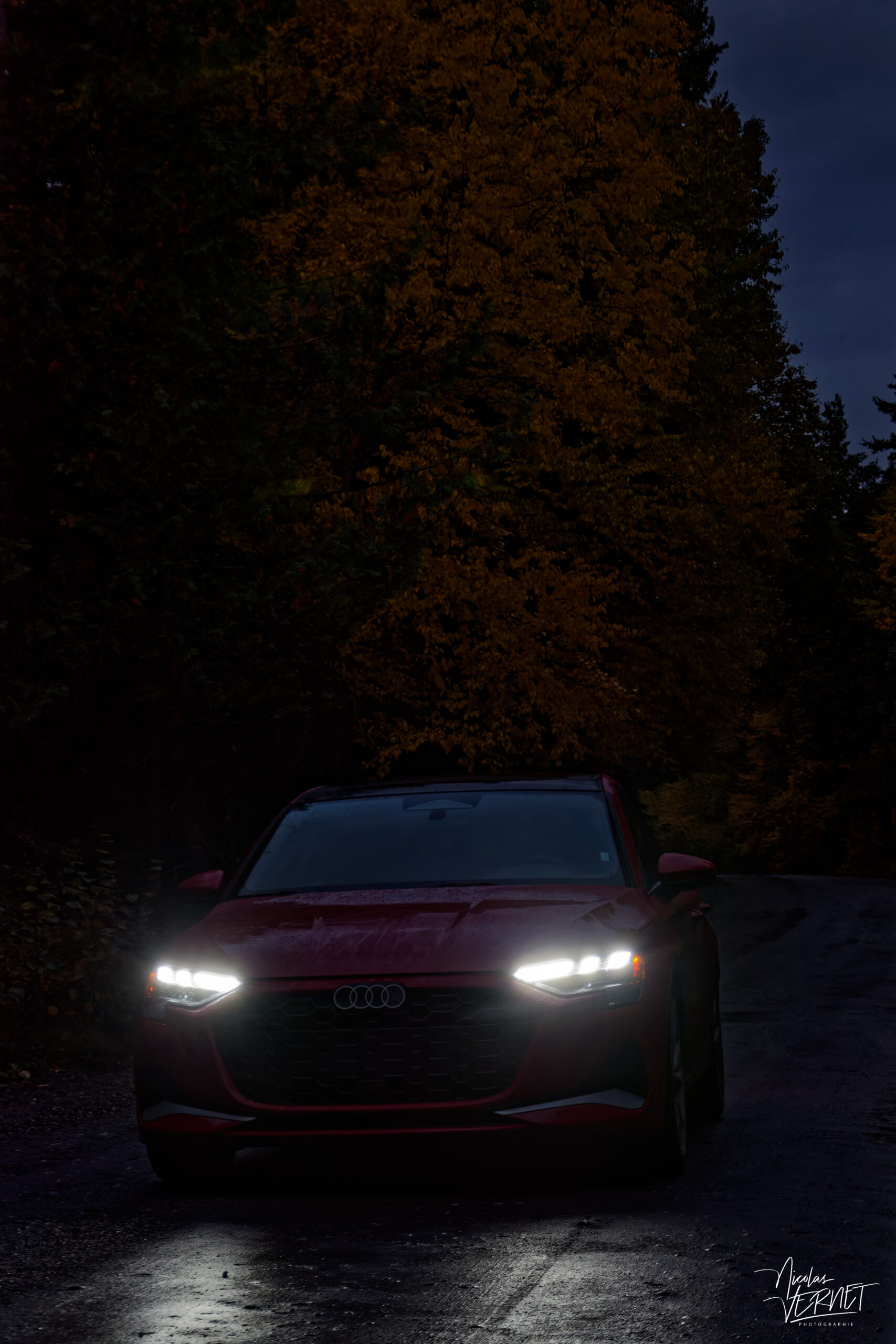 Audi A3 2025, 40 TFSI quattro de nuit sur un chemin, Cap-au-Renard, Canada