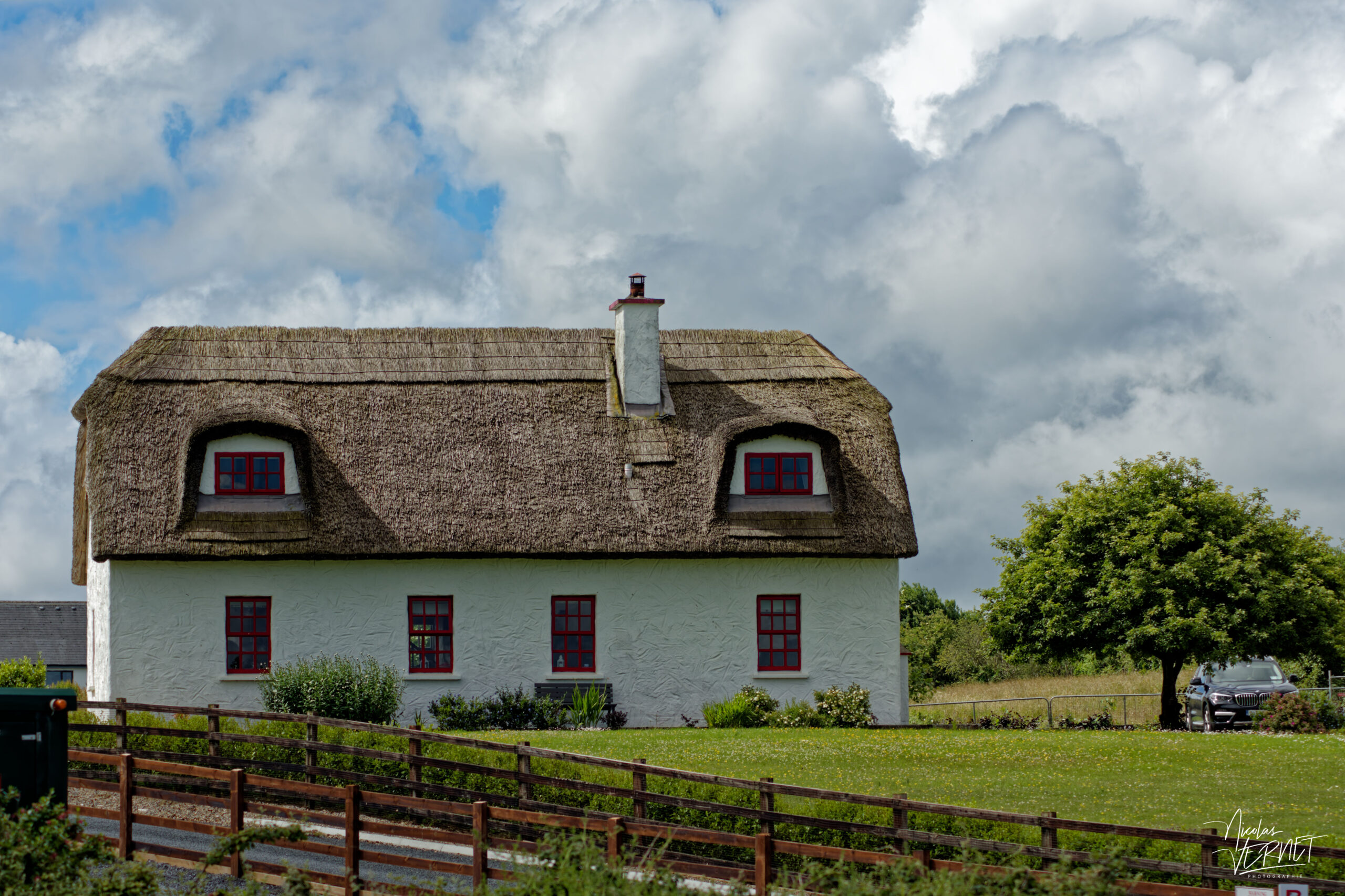 Cottage irlandais traditionnel à toit de chaume, Kinvarra, Co. Galway, Irlande