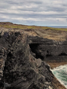 Falaises de Kilkee, Co. Clare, Irlande