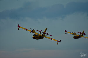 Deux Canadairs CL-415 de la Sécurité Civile, Rochemaure (Ardèche)